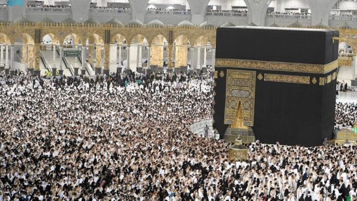 Saudi govt fines 50,000 riyals on 10 Umrah companies