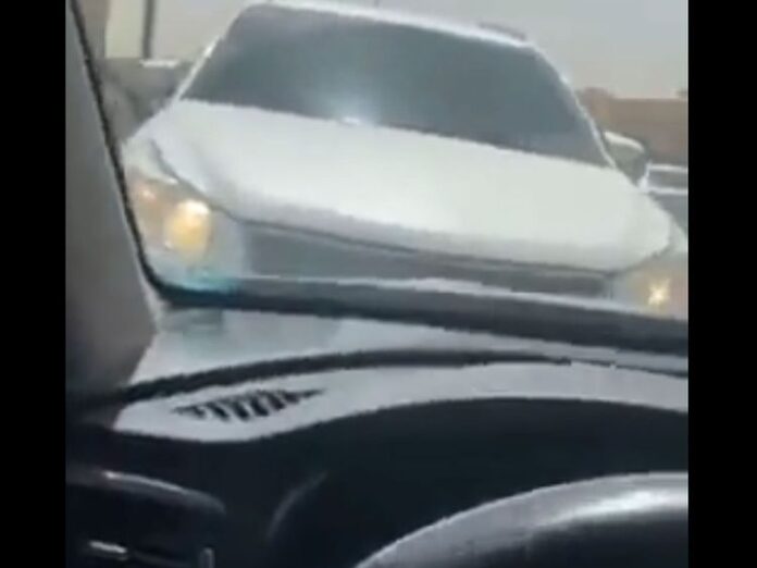 Motorist in Saudi Arabia rams into unknown car for no reason