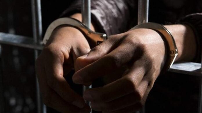 One 34-year-old man has been penalised with six months in jail in Dubai for posting photos with his ex-girlfriend online and sharing that pictures with her husband. 