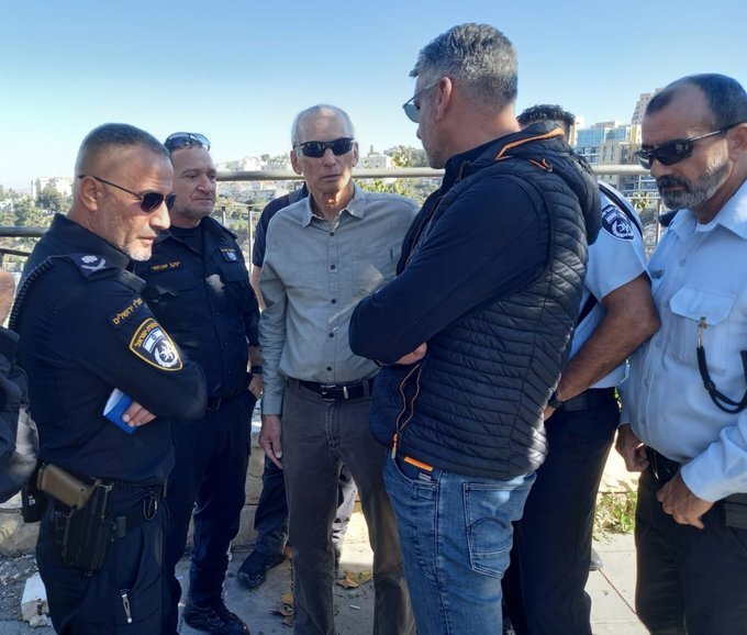 Israel: Internal Security Minister Omer Bar-Lev visits bombed sites today in Jerusalem (image courtesy twitter)