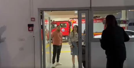 Israel: Fire and Rescue Department organizes a surprise birthday party for a girl at Holon station(image credits Facebook)