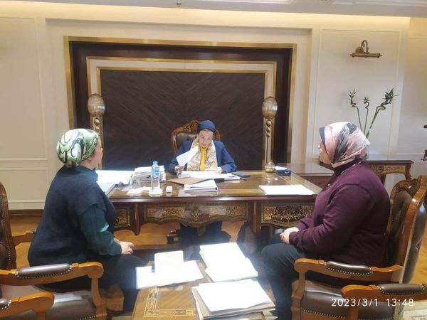 Egypt: EM Yasmin Fouad met with assistants to discuss ministry procedures