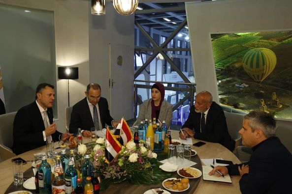 Egypt: Tourism Minister Ahmed Issa meets government officials during Berlin visit