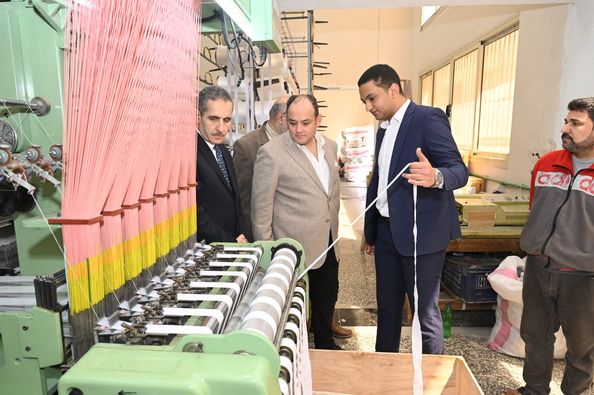 Egypt: Minister of Trade and Industry Ahmed Samir tours 11 acres textile industries complex