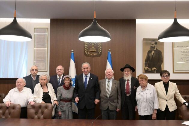 Israel: PM Benjamin Netanyahu joins holocaust survivors to light way on Holocaust Remembrance Day
