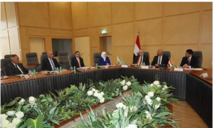 Jordan: Minister Abu Al-Samen attends Arab Bridge Company meeting in Cairo