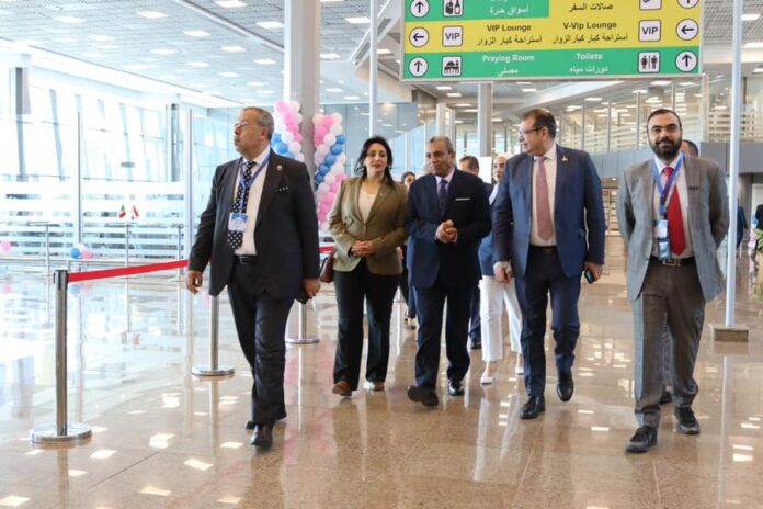 Ahmed Issa, Minister of Tourism and Archaeology, and Mrs Ghada Shalaby, Deputy Minister for Tourism Affairs, participated in the reception ceremony of the first regular flight of Wizz Air Company coming from Malpensa Airport in Milan, Italy, to Sphinx International Airport. 