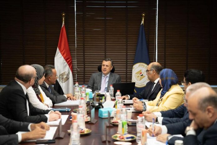 Egypt: Minister Ahmed Issa leads first board meeting of Tourism and Archaeological Support Fund