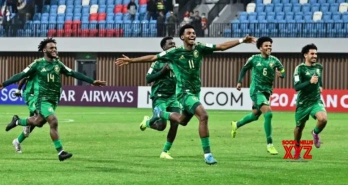 Saudi Arabia’s Nawaf Al Ghulaymish came to his side’s rescue in the dying moments, clearing a goal-bound effort off the line to deny Korea Republic a late winner