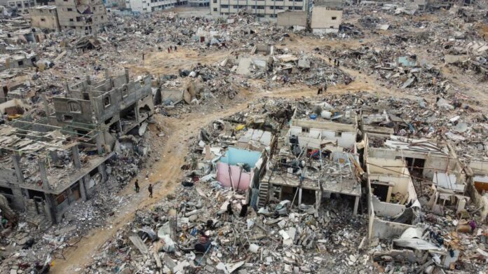 A drone view shows Palestinian houses and buildings lying in ruins, in Rafah in the southern Gaza Strip. Photo: Reuters