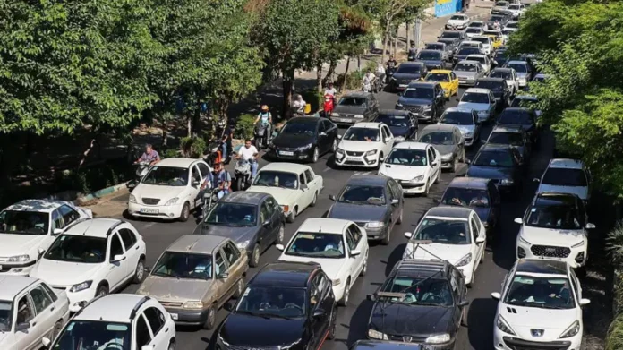 One resident, Arash, described a five-hour journey from Tehran to Qazvin — a route that usually takes just 90 minutes