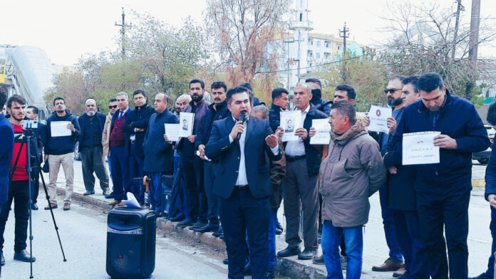 Opposition lawmakers say the worsening crisis is a direct result of political deadlock and lack of accountability