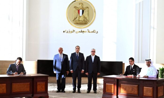 Prime Minister Mostafa Madbouly oversees $220m solar energy project signing in SCZONE, strengthening Egypt’s renewable energy industry and green economy growth