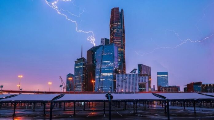 Heavy rainfall continues across Saudi regions as storms, strong winds and flash flood risks prompt heightened weather alerts nationwide