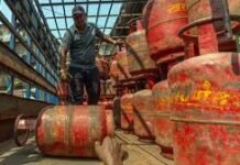 Global Fuel Crisis Deepens as Strait Disruption Forces Urgent Energy Shift Oil tankers stalled near Strait of Hormuz as nations seek coal and renewable alternatives amid global energy supply crisis